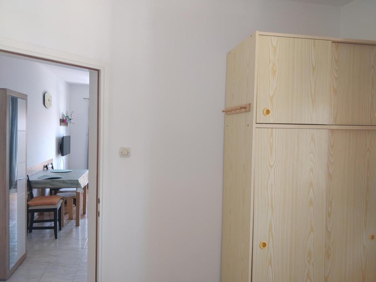 Apartments Booky Novalja Εξωτερικό φωτογραφία