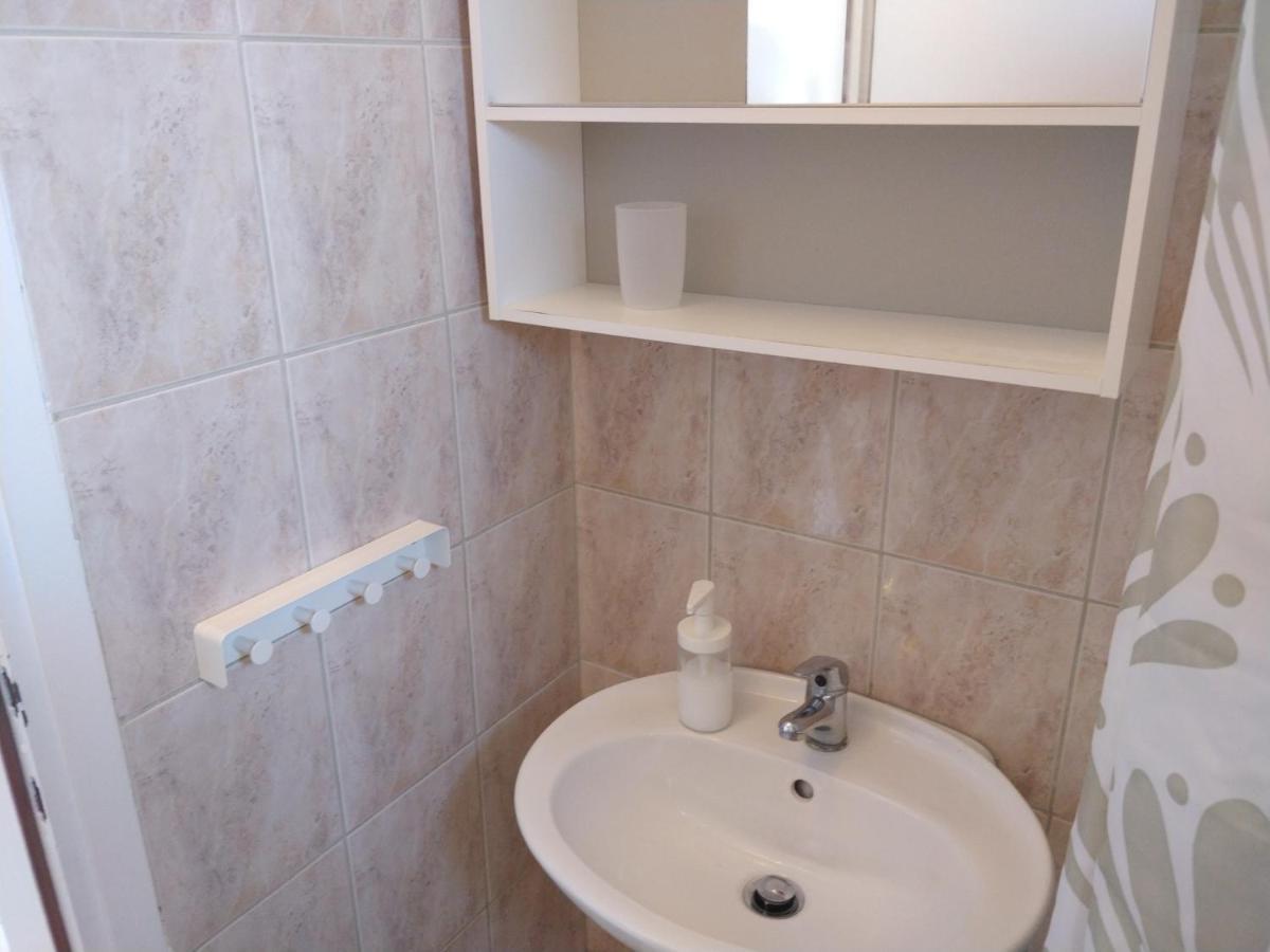 Apartments Booky Novalja Εξωτερικό φωτογραφία