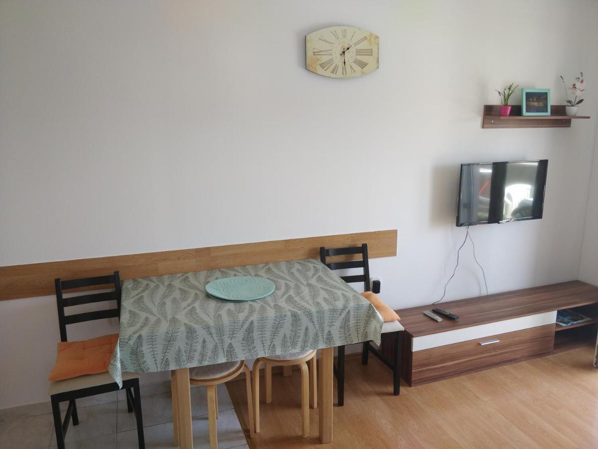 Apartments Booky Novalja Εξωτερικό φωτογραφία