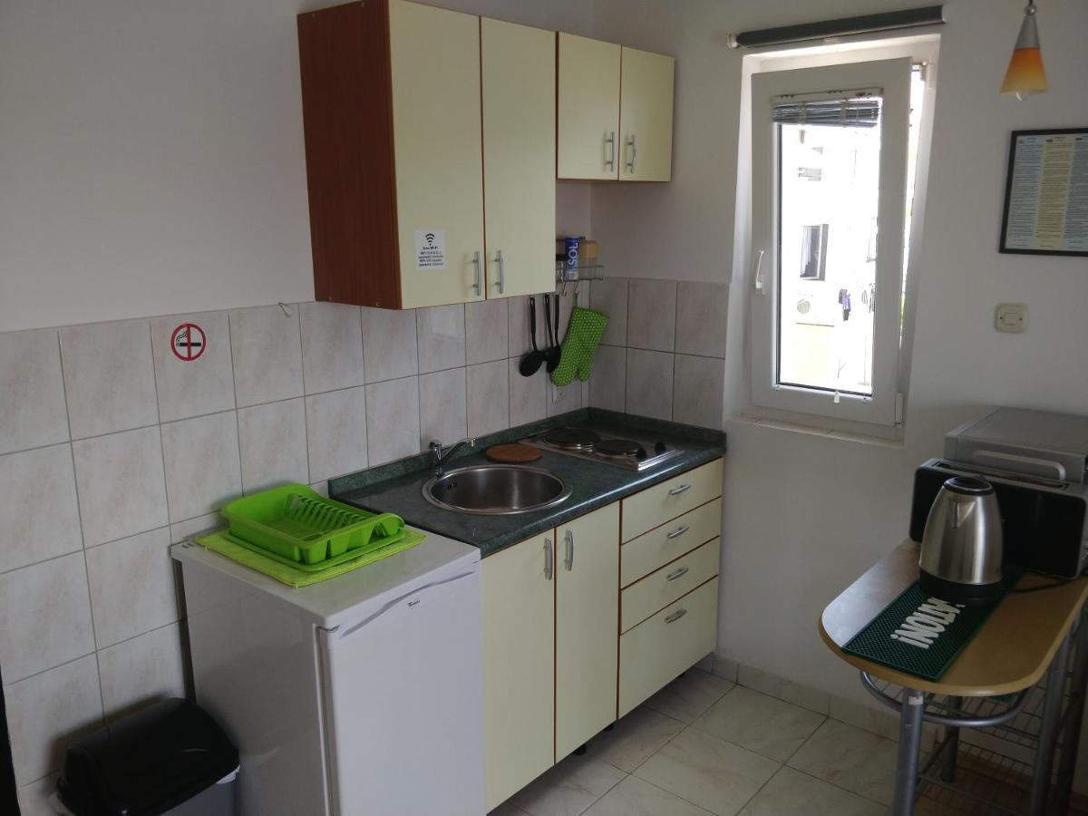 Apartments Booky Novalja Εξωτερικό φωτογραφία