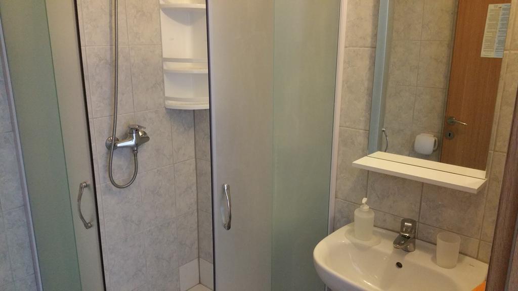 Apartments Booky Novalja Εξωτερικό φωτογραφία