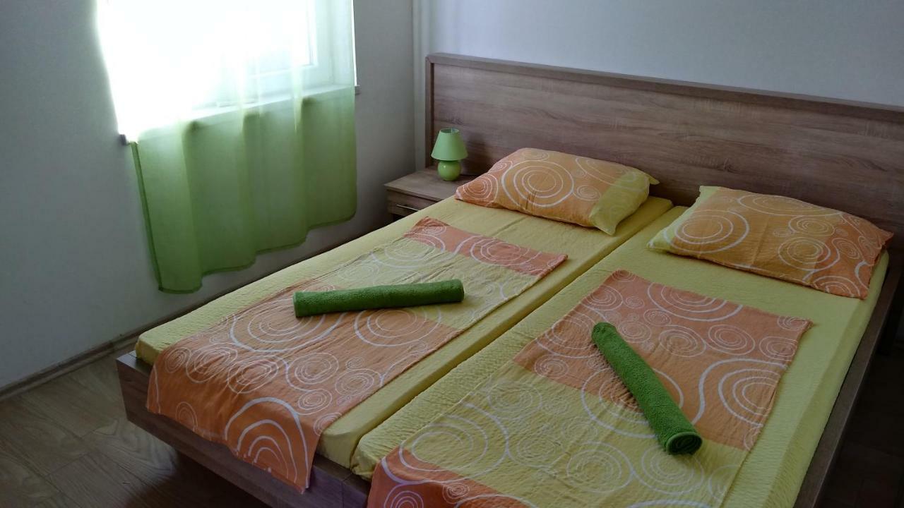 Apartments Booky Novalja Εξωτερικό φωτογραφία