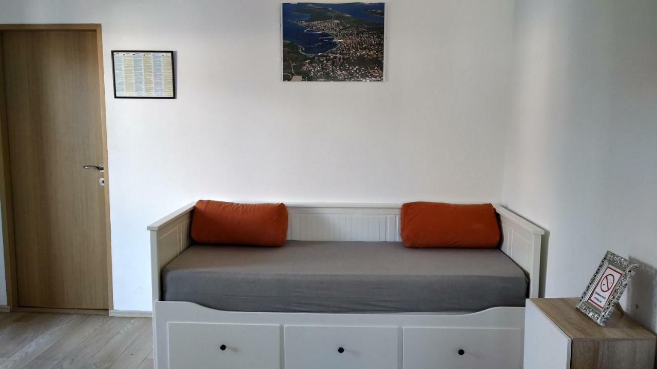 Apartments Booky Novalja Εξωτερικό φωτογραφία