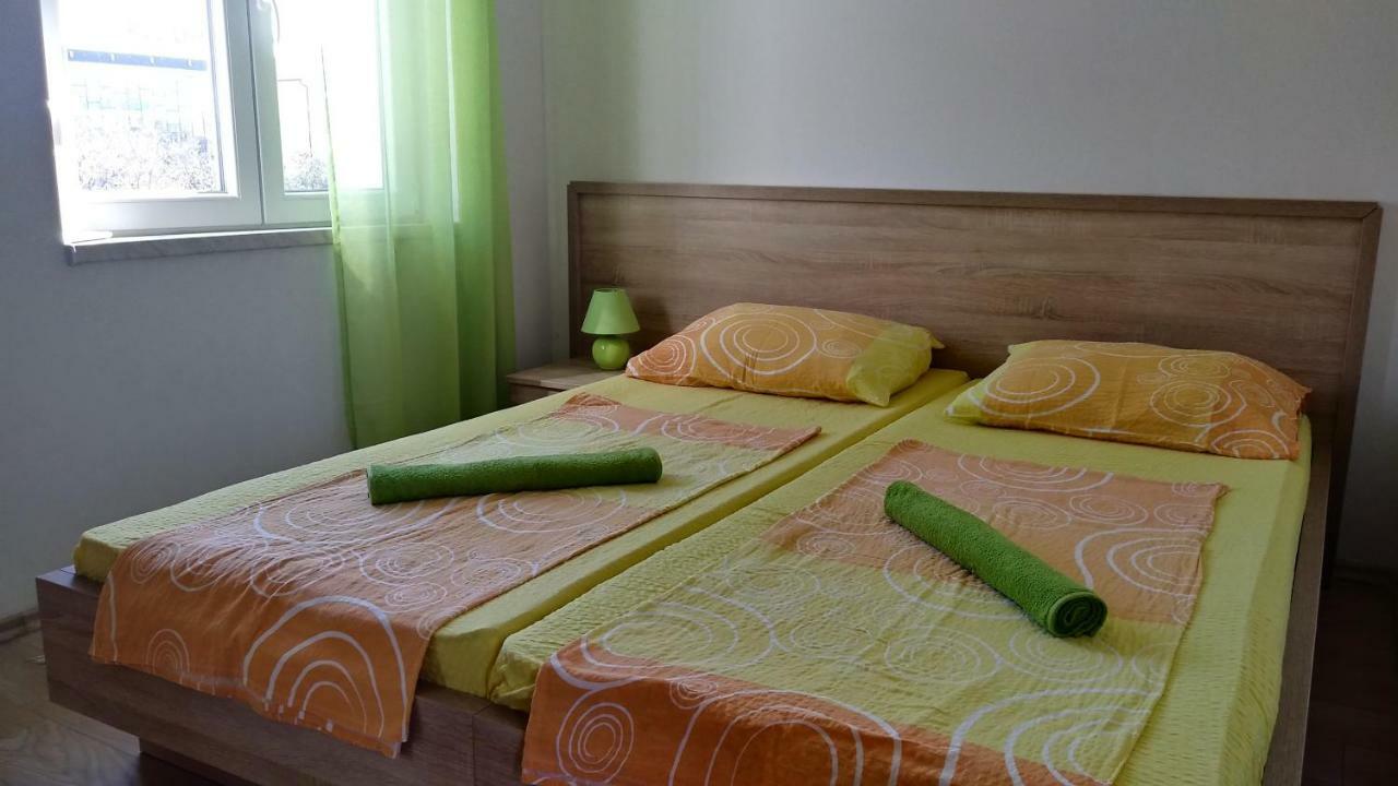 Apartments Booky Novalja Εξωτερικό φωτογραφία