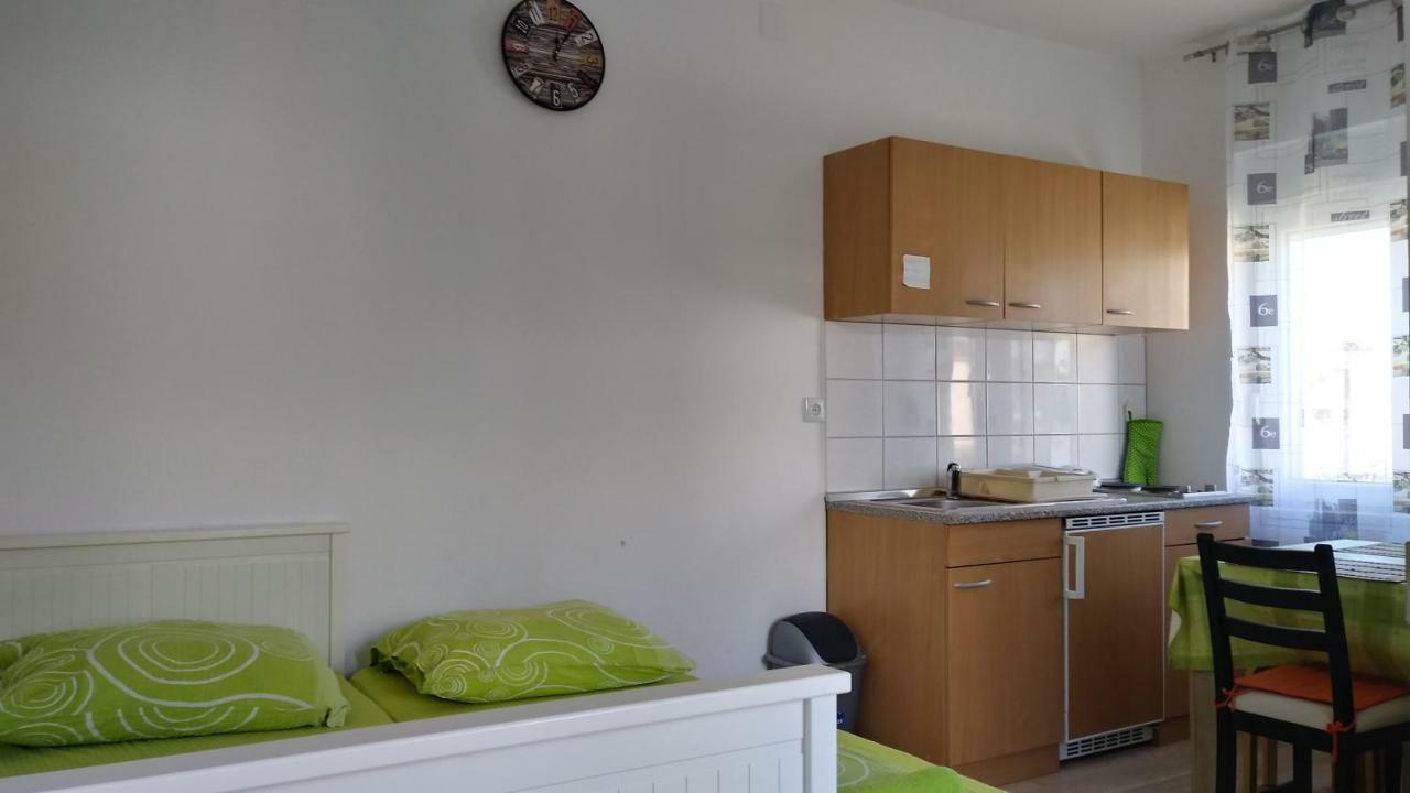 Apartments Booky Novalja Εξωτερικό φωτογραφία