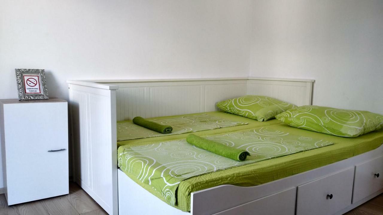 Apartments Booky Novalja Εξωτερικό φωτογραφία